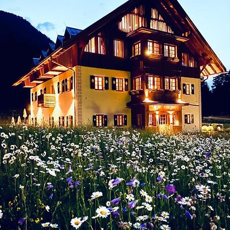 Natura Boutique Chalet Wellness Spa Dobbiaco Bagian luar foto