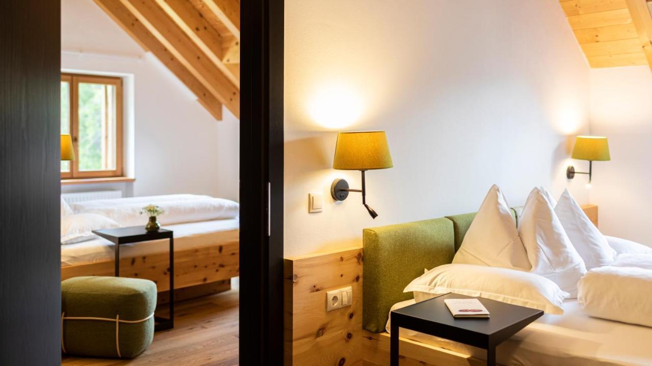 Natura Boutique Chalet Wellness Spa Dobbiaco Bagian luar foto