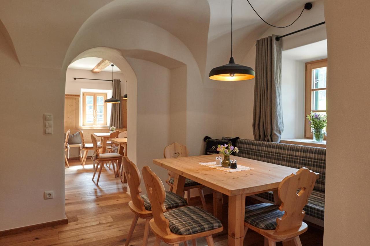 Natura Boutique Chalet Wellness Spa Dobbiaco Bagian luar foto